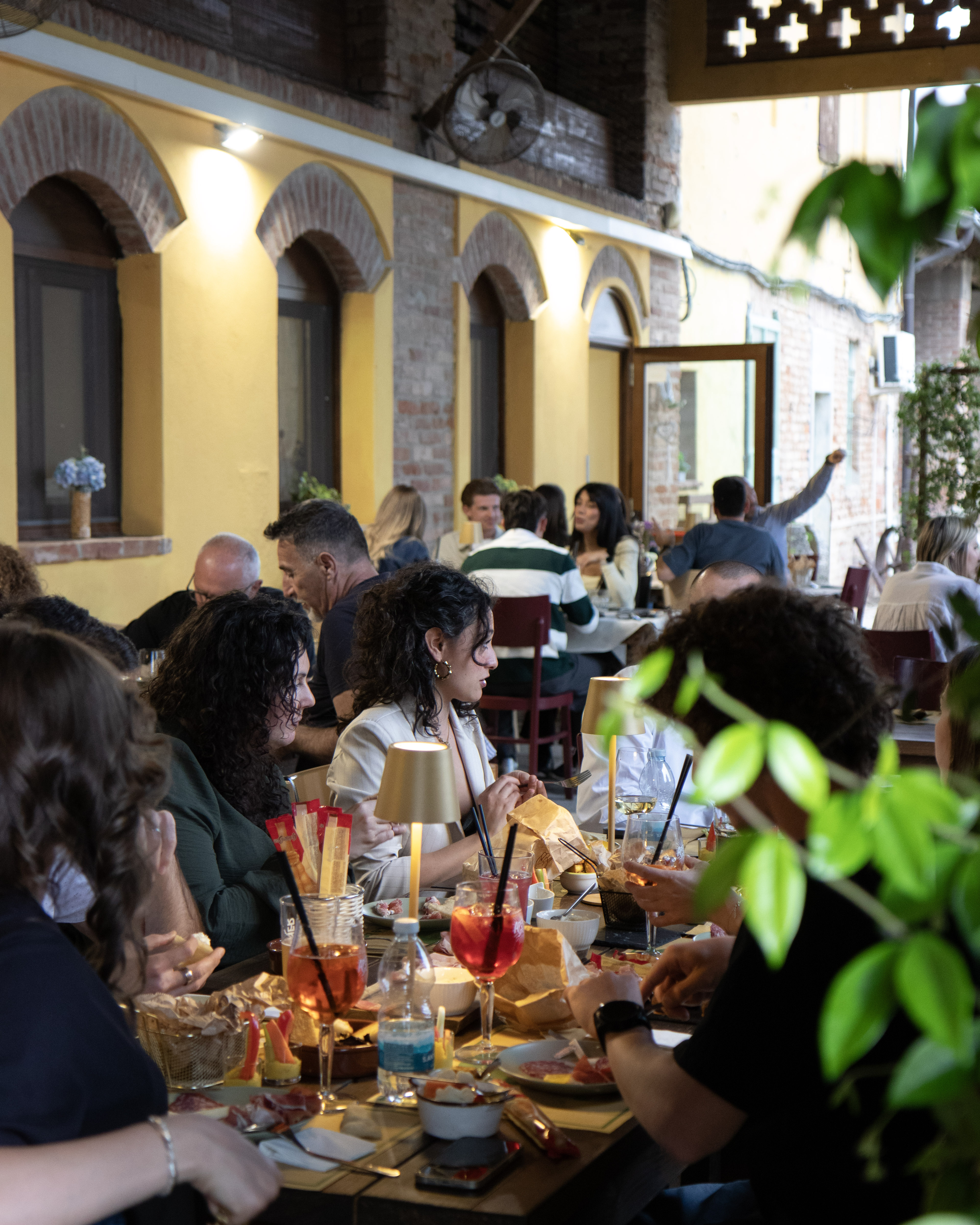 Le persone a tavola da Cat l’è Bon